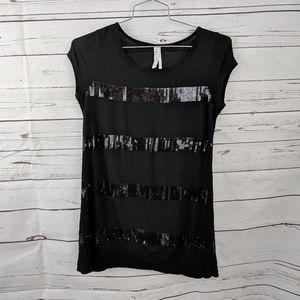 Kische sequined top